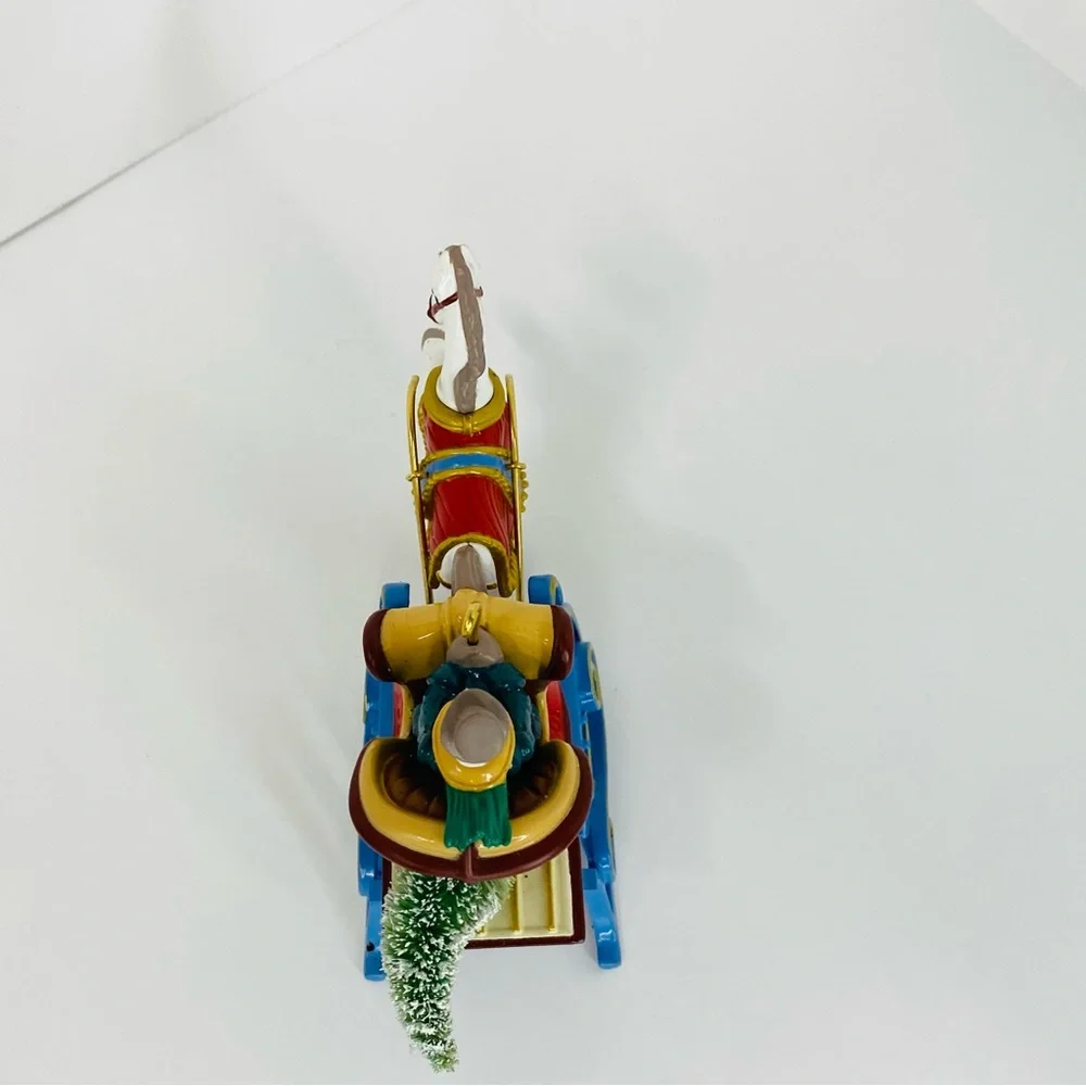 Hallmark 2001 Keepsake Victorian Sleigh Ornament Christmas Die Cast Metal Retire